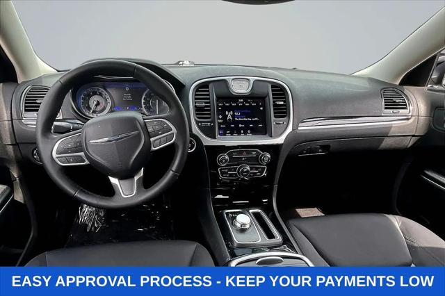 2023 Chrysler 300 Touring