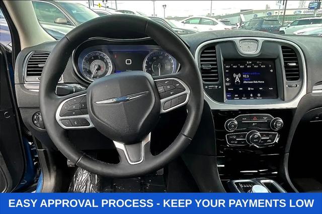 2023 Chrysler 300 Touring