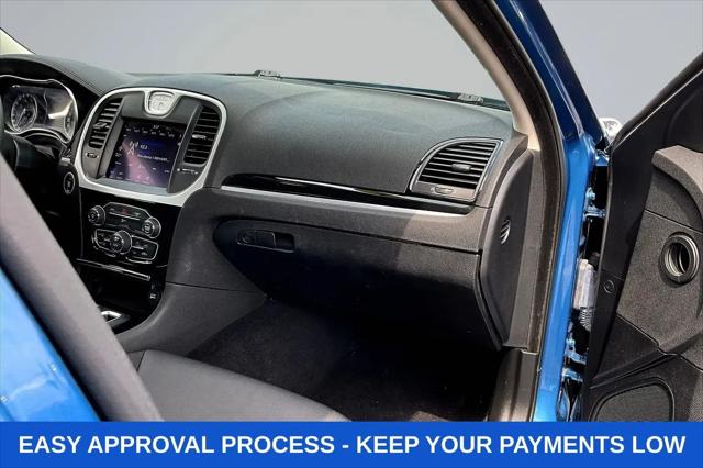 2023 Chrysler 300 Touring