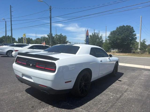 2017 Dodge Challenger SXT Plus