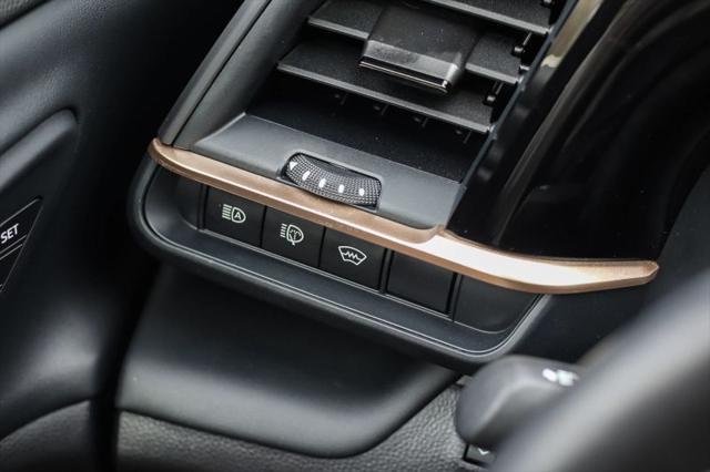 2025 Toyota Crown Signia Limited