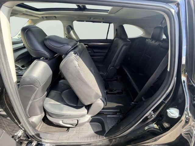 2023 Toyota Highlander Platinum