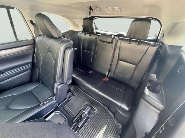 2023 Toyota Highlander Platinum