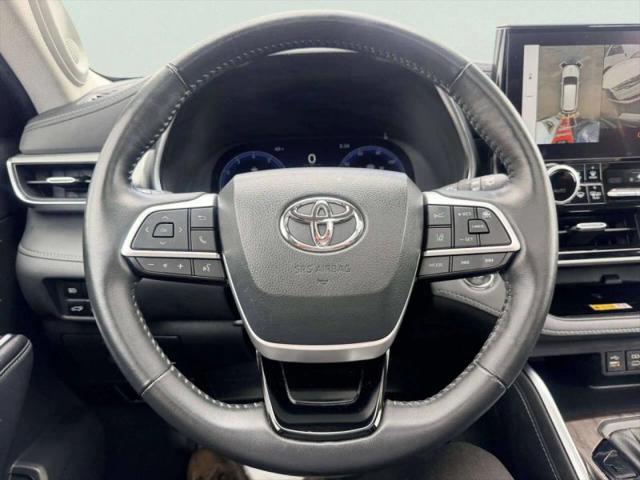 2023 Toyota Highlander Platinum