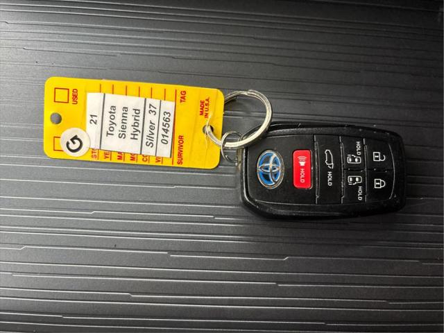 2021 Toyota Sienna XSE