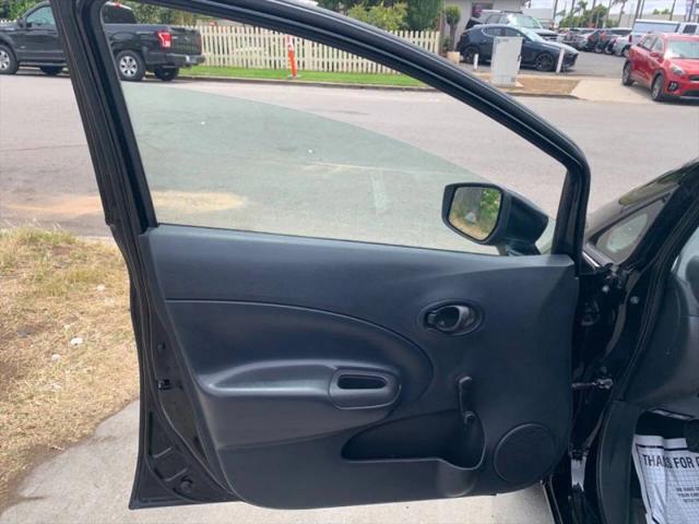 2015 Nissan Versa Note S (SR)