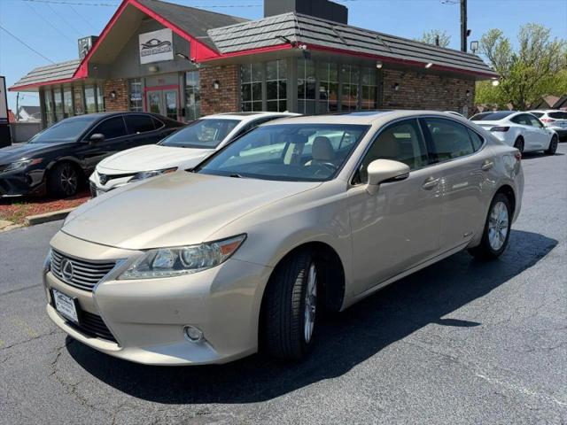 2015 Lexus ES 300h 300h