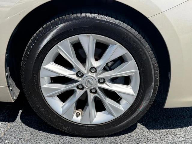 2015 Lexus ES 300h 300h