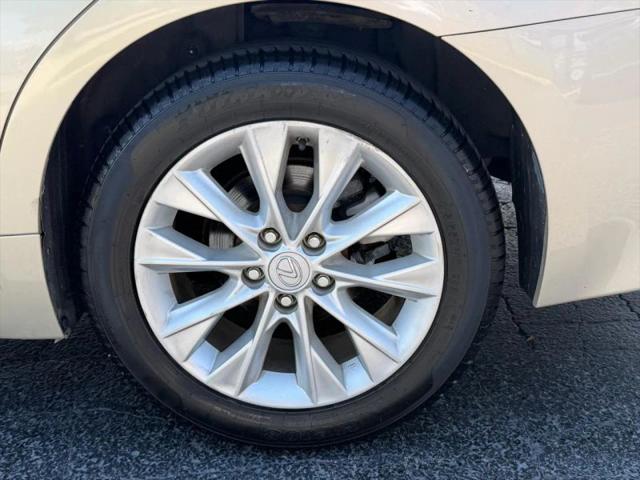 2015 Lexus ES 300h 300h
