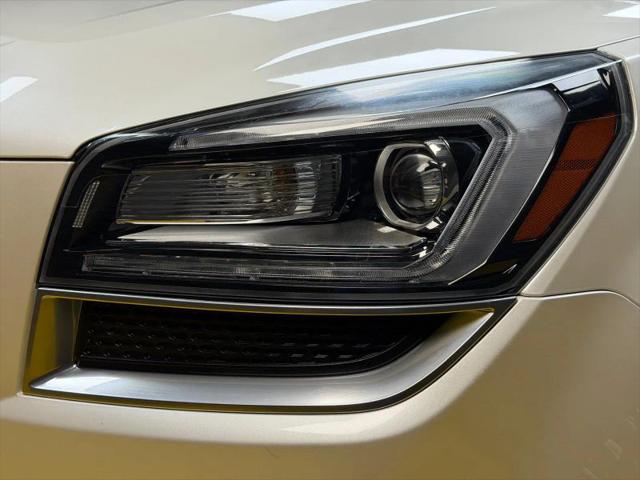 2013 GMC Acadia Denali