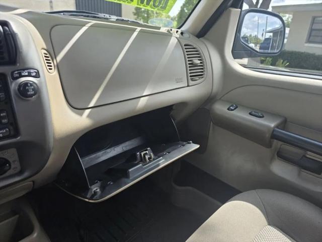 2005 Ford Explorer Sport Trac XLS