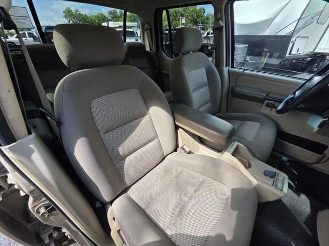 2005 Ford Explorer Sport Trac XLS