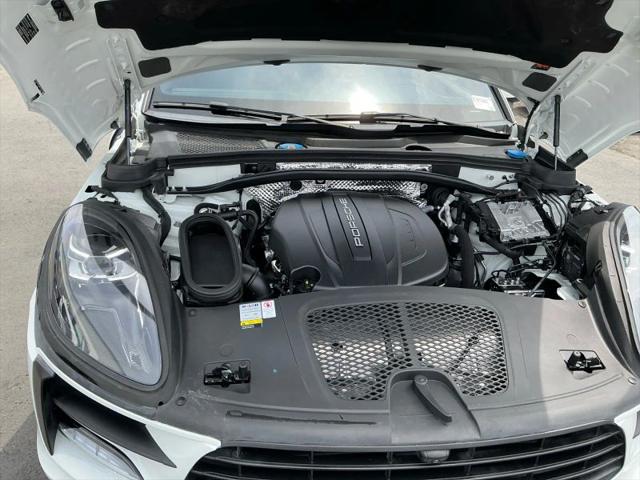 2021 Porsche Macan Base