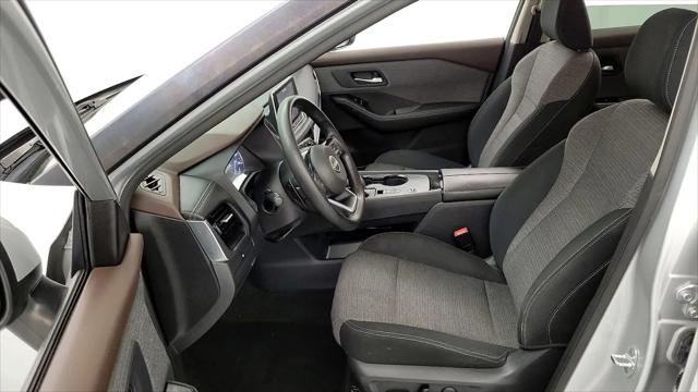 2022 Nissan Rogue SV FWD