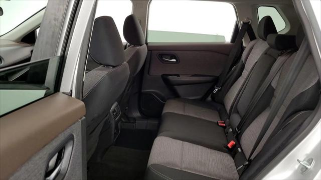 2022 Nissan Rogue SV FWD