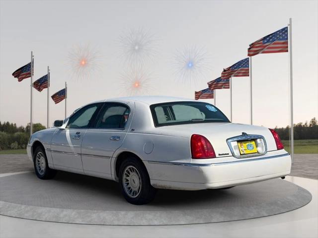 2001 Lincoln Town Car Cartier
