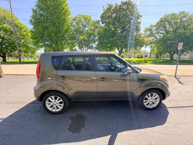2012 Kia Soul +