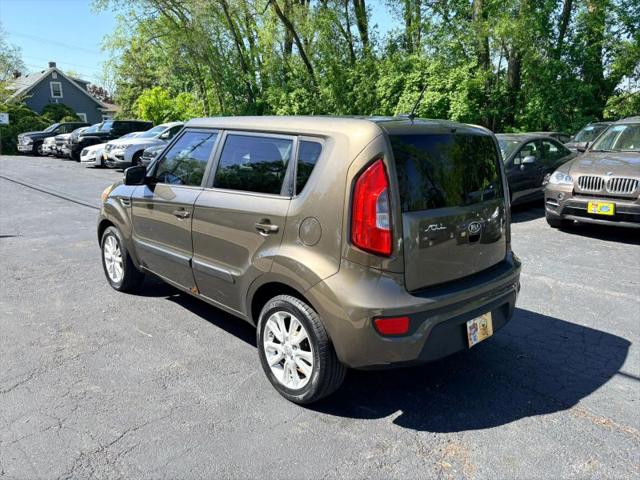 2012 Kia Soul +