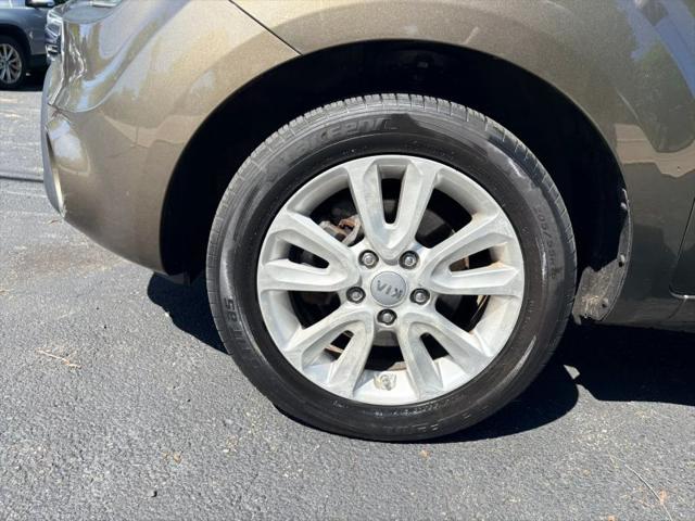 2012 Kia Soul +