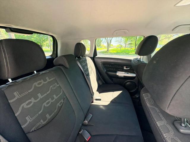 2012 Kia Soul +