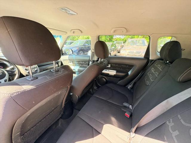 2012 Kia Soul +