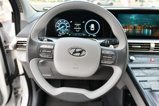 2022 Hyundai NEXO Blue