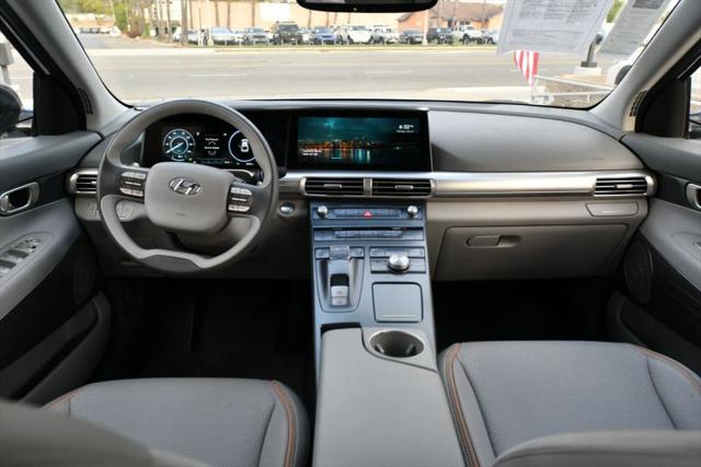2022 Hyundai NEXO Blue
