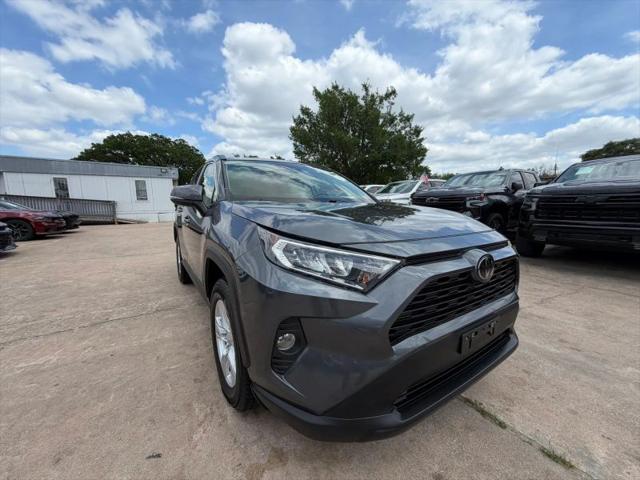 2020 Toyota RAV4 XLE
