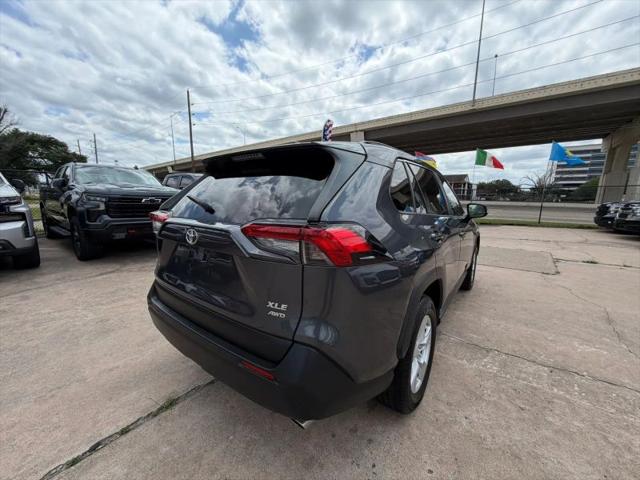 2020 Toyota RAV4 XLE