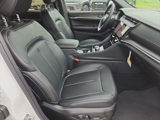 2026 Jeep Grand Cherokee Limited 4x2