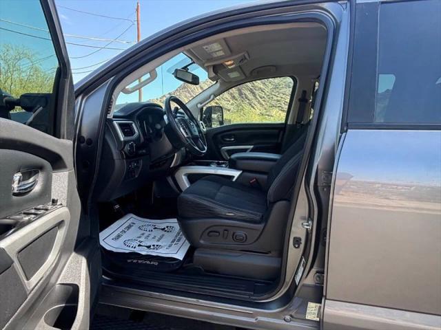 2017 Nissan Titan SV