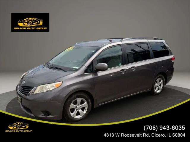 2013 Toyota Sienna LE V6 8 Passenger