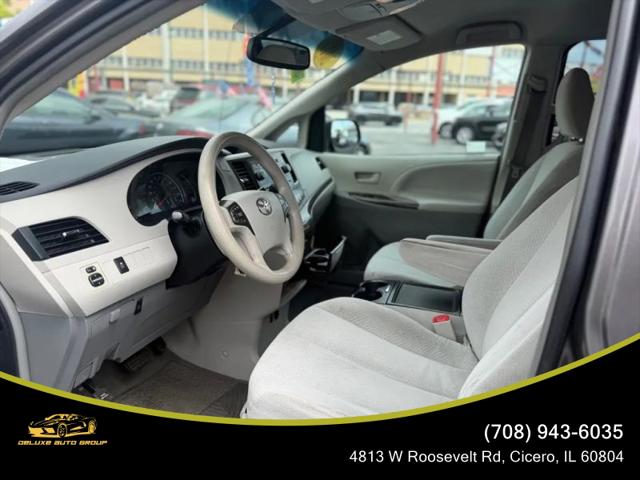 2013 Toyota Sienna LE V6 8 Passenger