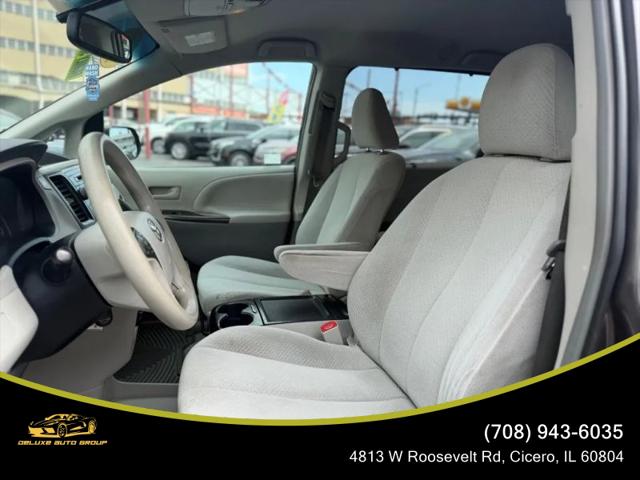 2013 Toyota Sienna LE V6 8 Passenger