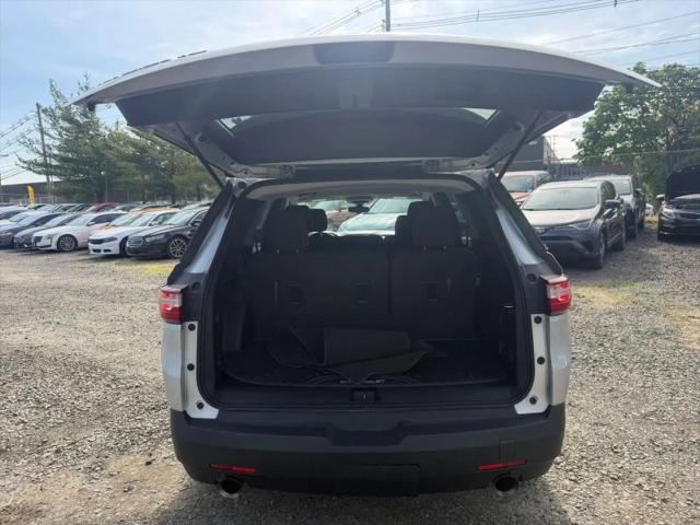 2020 Chevrolet Traverse AWD LS