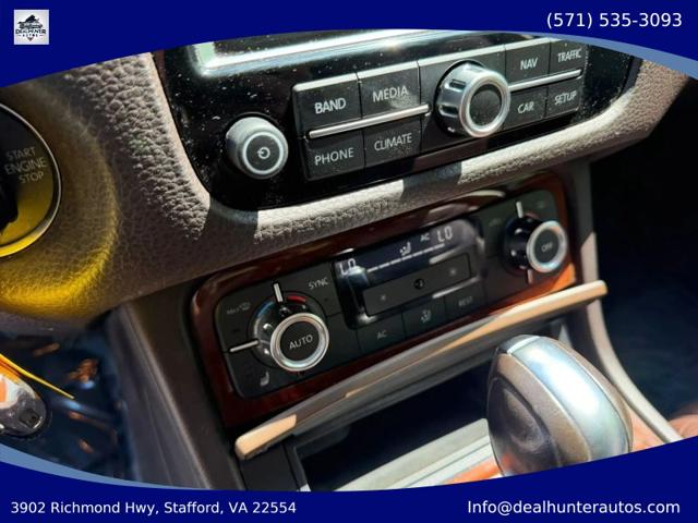 2013 Volkswagen Touareg VR6 Lux