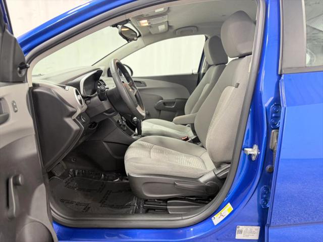 2020 Chevrolet Sonic FWD Sedan LS
