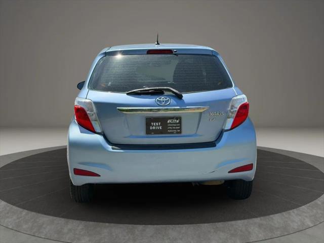 2012 Toyota Yaris LE