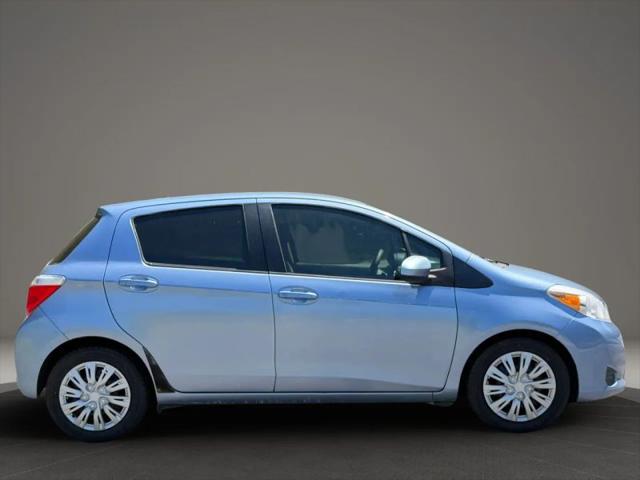 2012 Toyota Yaris LE