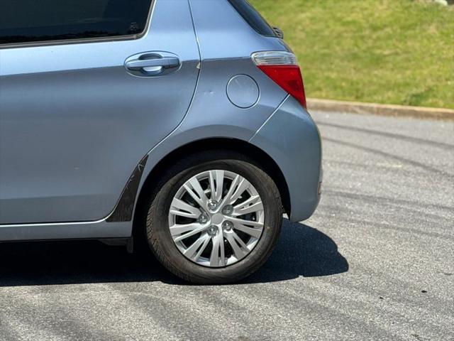 2012 Toyota Yaris LE