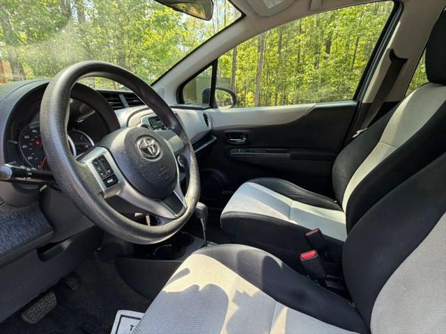 2012 Toyota Yaris LE
