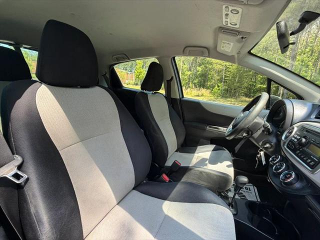 2012 Toyota Yaris LE