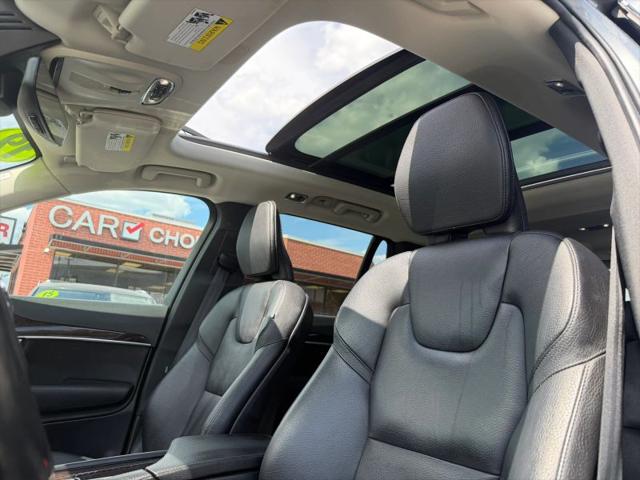 2019 Volvo XC90 T5 Momentum
