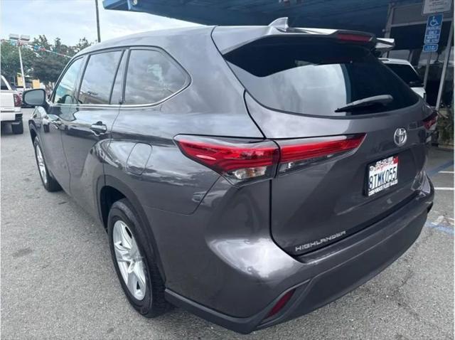 2021 Toyota Highlander LE