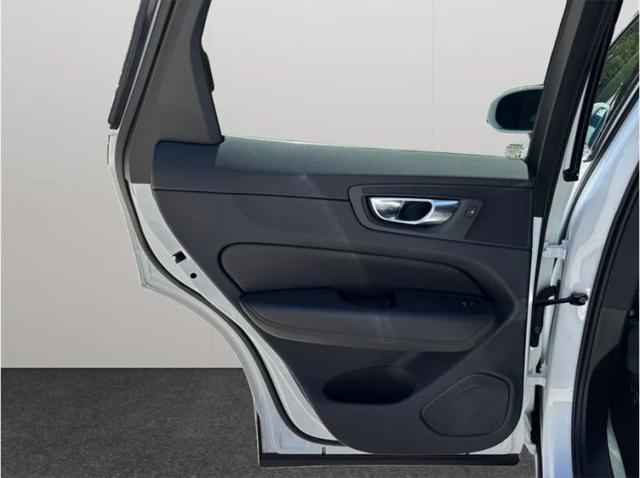 2023 Volvo XC60 Recharge T8 Plus Bright Theme