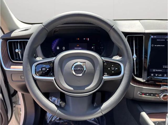 2023 Volvo XC60 Recharge T8 Plus Bright Theme
