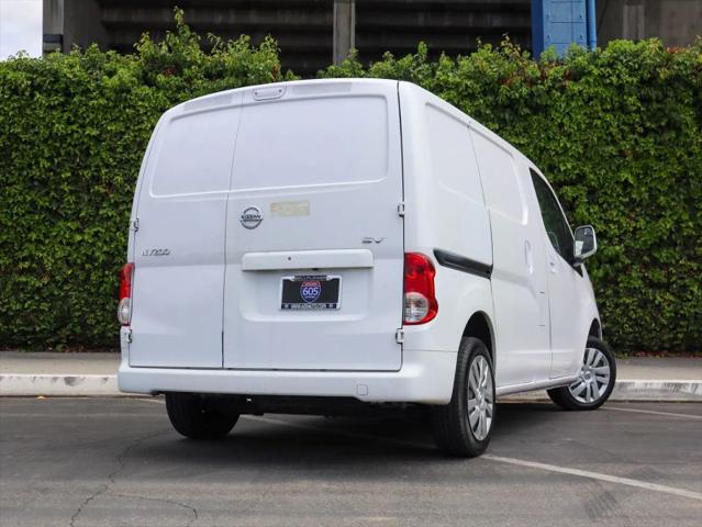 2017 Nissan NV200 SV