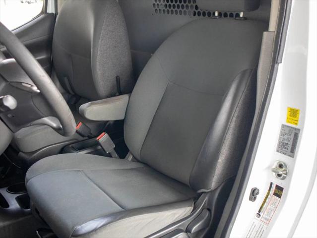 2017 Nissan NV200 SV