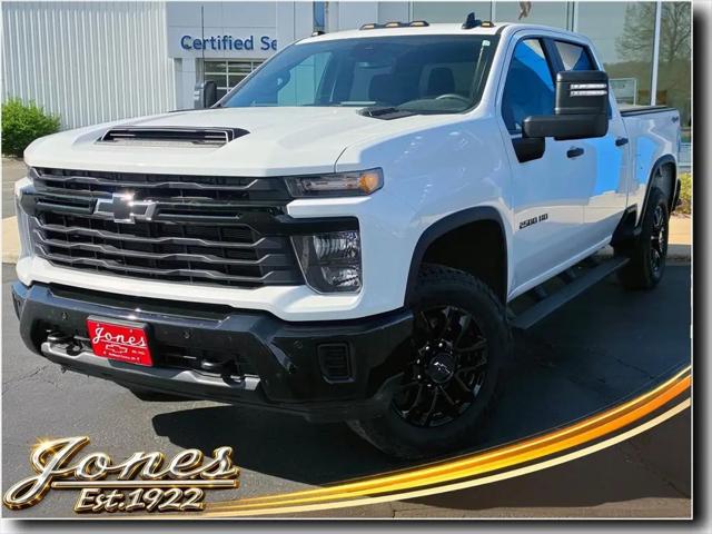 2025 Chevrolet Silverado 2500HD 4WD Crew Cab Standard Bed Custom for sale in Richland Center, WI