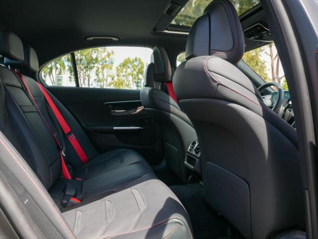 2025 Mercedes-Benz AMG C 43 4MATIC